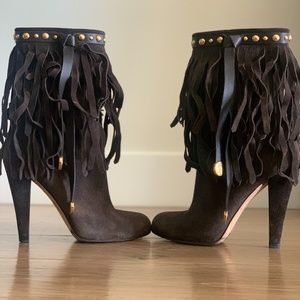 GUCCI Devendra Fringe Studded Mid Calf Brown Suede